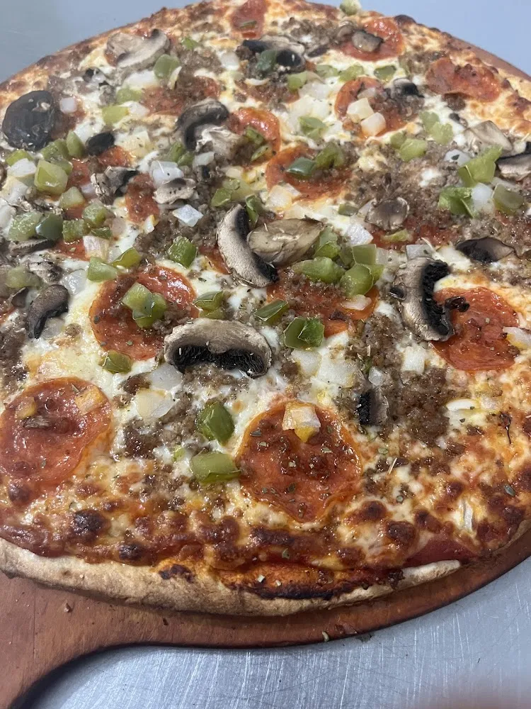 Deluxe Pizza